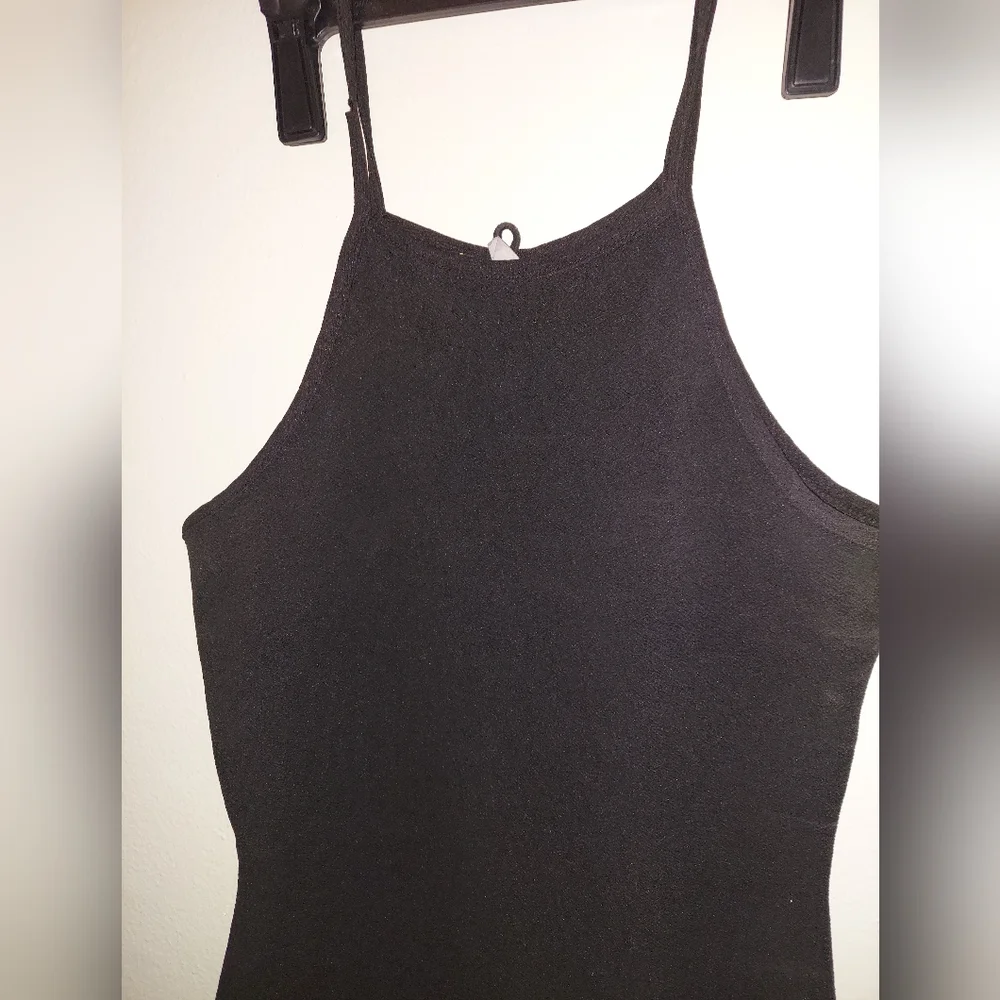 Black Dress - Picture 2 of 5